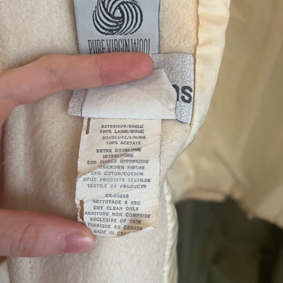 100% wool cream coat made in Canada - Picture 9 of 11